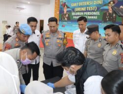 Kapolres Musi Rawas Pimpin Langsung Tes Urine Seluruh Personel, Untuk Deteksi Dini Bahaya Narkotika