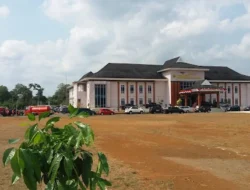 Pusat Kota Kabupaten Musi Rawas Gelap Gulita, Aktifis Soroti Lampu Jalan Tidak Berfungsi.