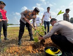 Hari Bhayangkara ke-80, Polres Musi Rawas Tanam Ratusan Bibit Pohon untuk Kelestarian Lingkungan