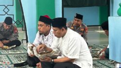 Kapolres Musi Rawas Pererat “Sabuk Kamtibmas” Lewat Safari Jumat dan Silaturahmi di Desa Muara Beliti Baru