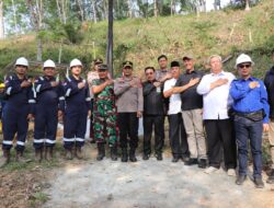 Dukung Legalisasi Sumur Minyak Masyarakat, Polres Musi Rawas Gelar Launching dan Ikrar Bersama di Muara Lakitan