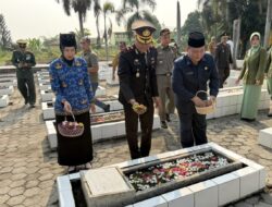 Hadiri Upacara Ziarah HUT ke-81 TNI, Wakapolres Musi Rawas Tegaskan Semangat Sinergitas TNI-Polri Jadi Kekuatan Bangsa